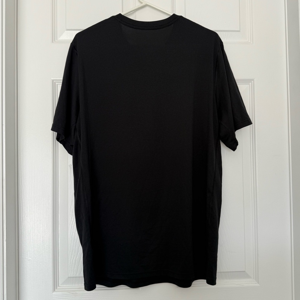 Nike Dri Fit Men's Black and Red Georgia Bulldogs Tee - Picture 3 of 3